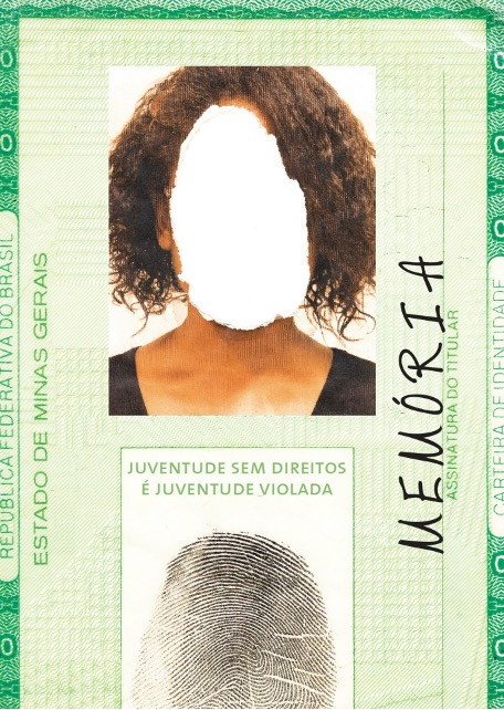 Imagem de documento de identidade com a face violada, criada por integrantes do Fórum para indicar que as violências têm efeitos devastadores nas identidades juvenis e destroem vidas jovens